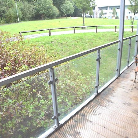 Brentwood Town Retreat - Large 2 Bedroom Apartment Extérieur photo
