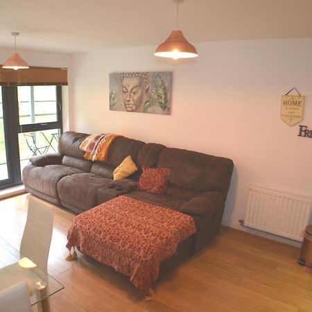 Brentwood Town Retreat - Large 2 Bedroom Apartment Extérieur photo